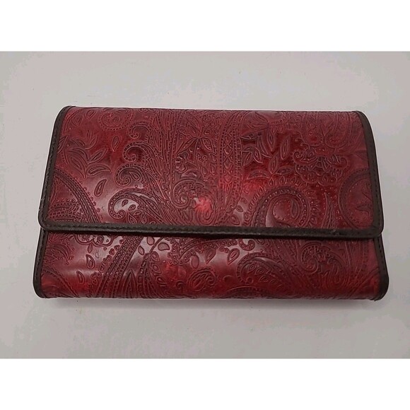 Relic Red Embossed Paisley Design Tri Fold Checkbook Wallet Boho - Picture 1 of 7